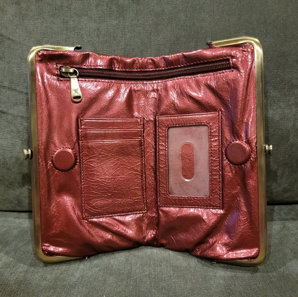 HOBO Lauren Clutch Wallet - Picture 2 of 4